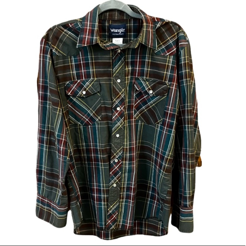 Vintage Wrangler Western Shirt Pearl Snap Buttons 55% Cotton 45% Polyester sz M
